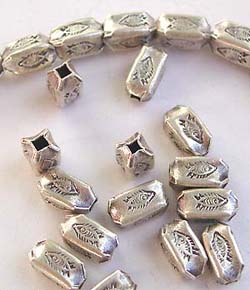 wholesale jewelry products to the trade, latest trendy jewelry and accessories. Thousand of wholesale products and creative giftware assortments include jewelry, jewelry making supply and jewelry finds, such as gemstone beads, silver beads, earring, ring, toe ring, pendant, charm,&nbsp;  wholesale jewelry products and fashion accessory hangbags, purses, hair ornaments. 