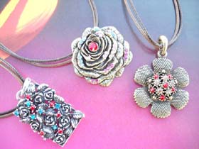 wholesale necklaces, chokers, costumer jewelry chain necklaces