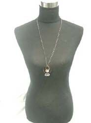stylish-long-necklaces-17