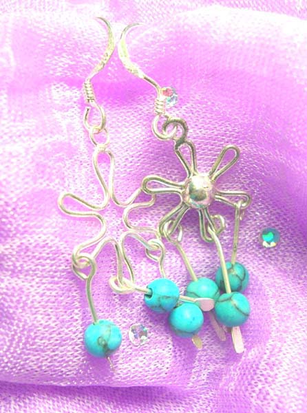 9.25 genius sterling silver flower with turquoise beaded earring