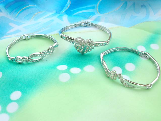 cz-rhinestone-silver-bangles-001