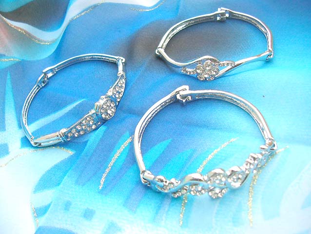 cz-rhinestone-silver-bangles-005
