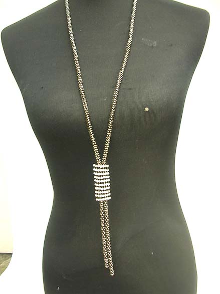 long-necklaces-08black
