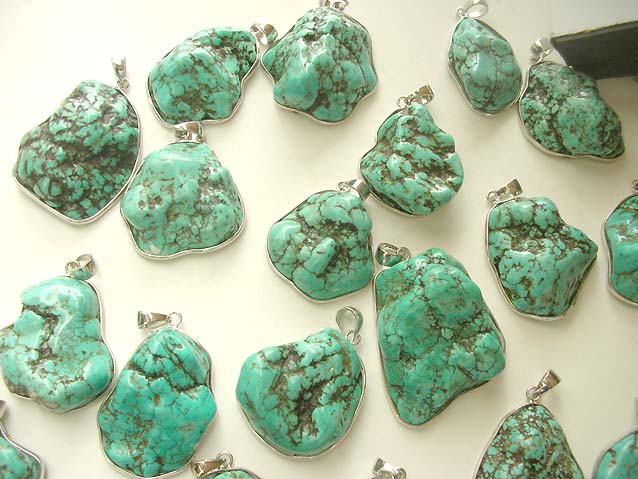 turquoise-large-pendants-001m