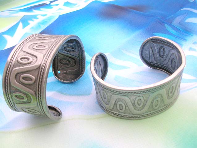 vintage-style-bangles-008