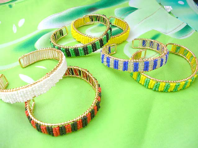 beadwork-cuff001