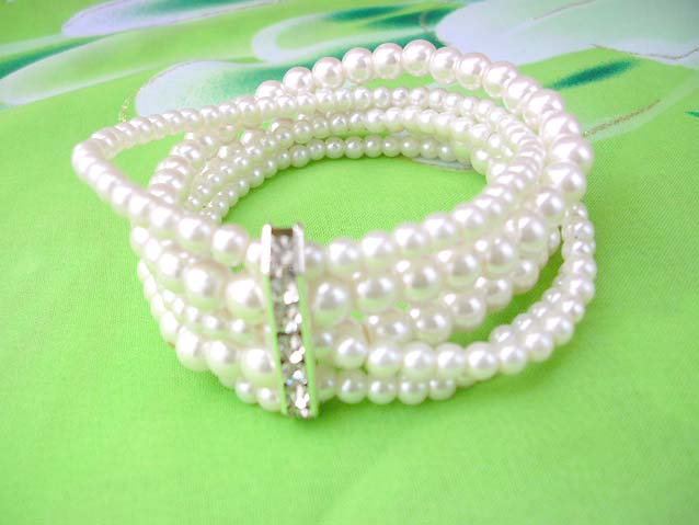 faux-pearl-beaded-bracelet004