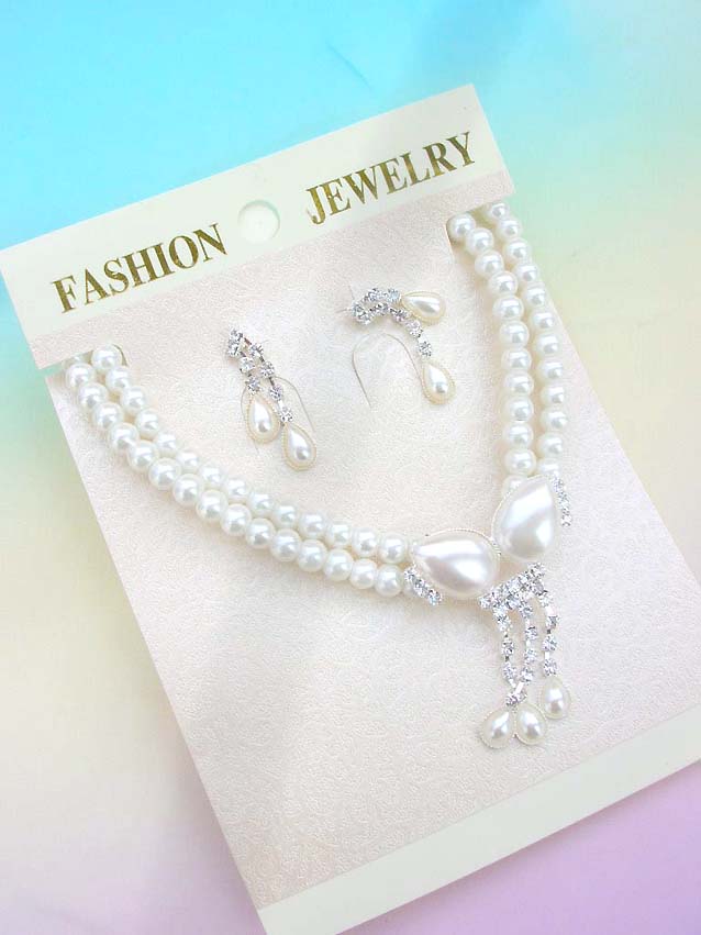 faux-pearl-crystal-flower-jewelryset011necklace-earring