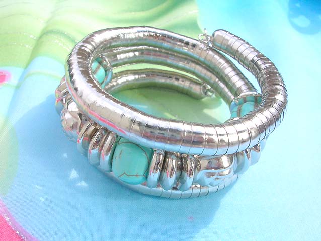 silver-tone-turquoise-bracelet001