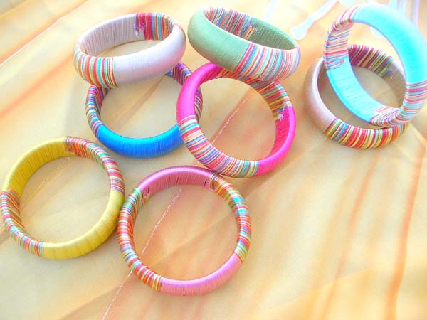 indian-threaded-bangles-001-1