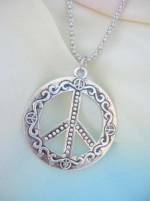 trendy-long-chain-necklaces-014pendant