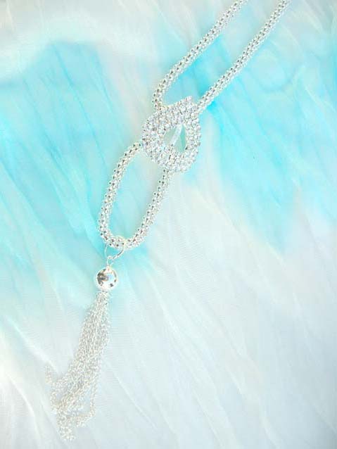 cz-stylish-long-necklaces-007