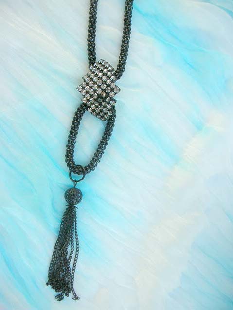 cz-stylish-long-necklaces-012