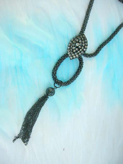cz-stylish-long-necklaces-016