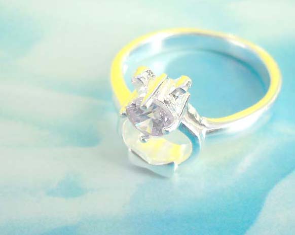 A Gift pack with clear cz, precious 925. sterling silver ring