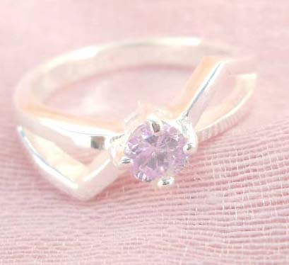 Collectible stamped 925 sterling silver purple rhinestone with bow tie shape ring