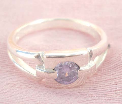 Favorite 925. stamped silver ring motif square shape holding purple cz design