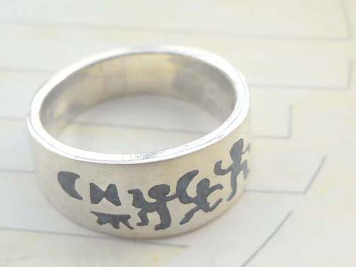 Tribal culture design,vintage 925. stamped silver ring