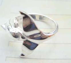 Great stamped 925 sterling silver curvy dolphin ring 