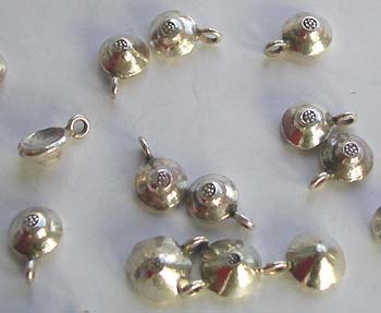 sterling silver jewelry charms, Bali silver beads and jewelry finding made of 925 sterling silver primitive tribe jewelry and tribal beads wholesale jewelry gifts distributor - wholesale quality fine sterling silver jewelry and Bali silver beads, findings. -wholesale jewelry products to the trade, traditional decoratio