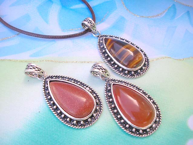 gemstone-pendant-necklace-015