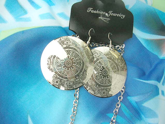 large-pendant-earring-set-02m2