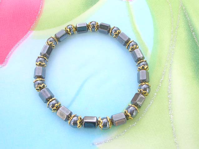 hematite-beaded-bracelet001