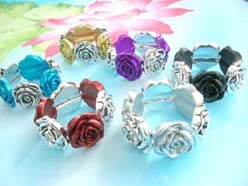 rose design stretchy bracelet