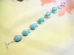 fashion gift turquoise bracelet with toggle clasp, oval turquoise