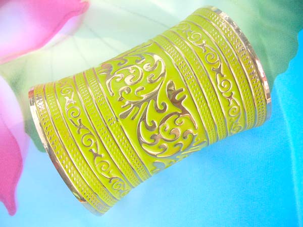 bohemian-style-extreme-wide-cuff-004