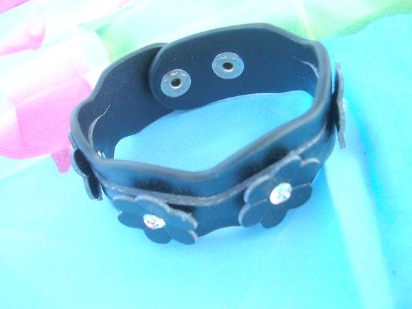 leather-bracelet-001
