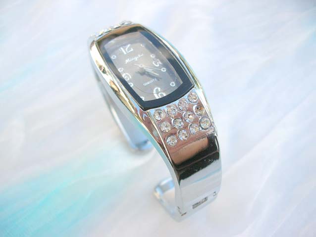 bangle-watches-n59a
