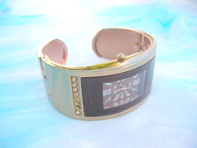 copper-watch-n52e