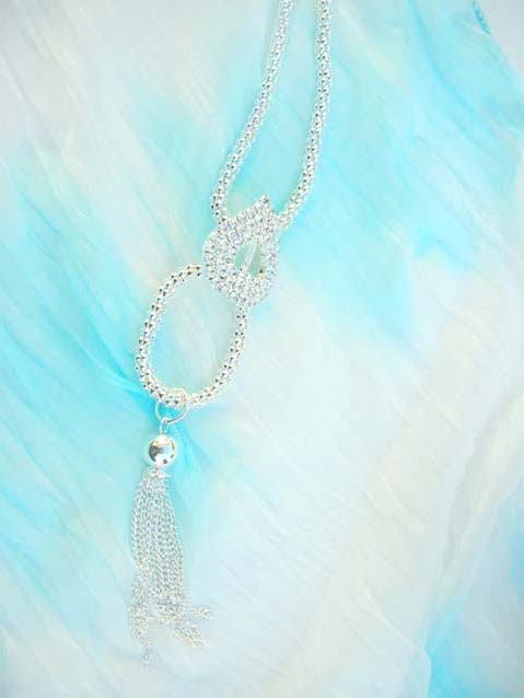 cz-stylish-long-necklaces-004