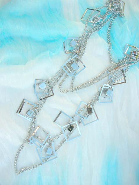 cz-stylish-long-necklaces-026