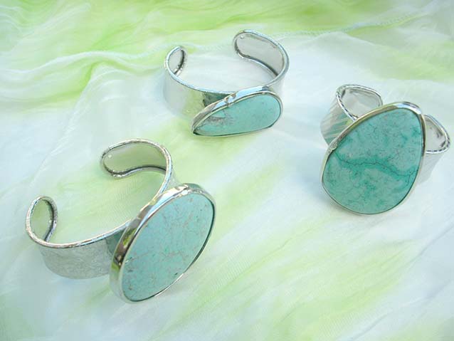 genuine-gemstone-bangle-cuff-01-turquoise