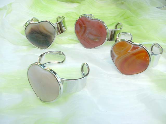 genuine-gemstone-bangle-cuff-03-agate-heart