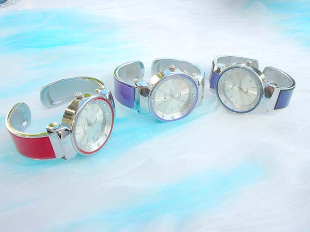 women-watches-n64c