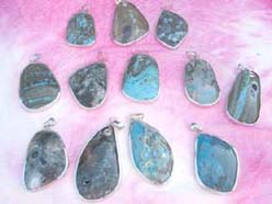 Assorted shape enlarge precious stone pendant