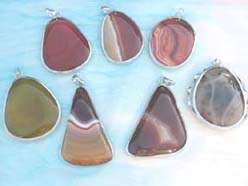 Brown tone precious stone pendant