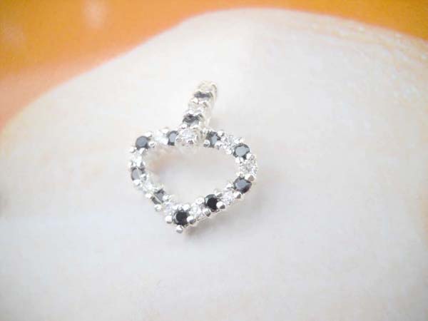  Pretty 925. sterling silver diamond black and white crystal heart pendant, jewelry manufacturers