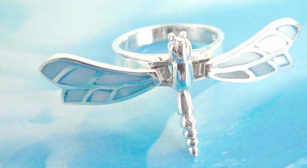 Quality 925. stamped silver dragonfly ring with blue seashell chips moveable wings