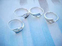 Exquisite 925. sterling silver twisted waves ring