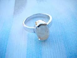925. stamped silver ring with drop design